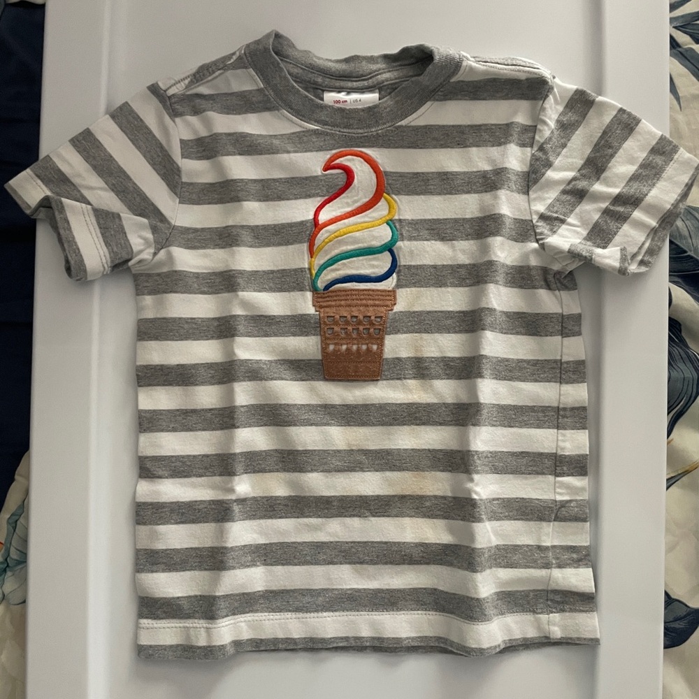 Hanna Andersson size 4, 100 cm, ice cream T